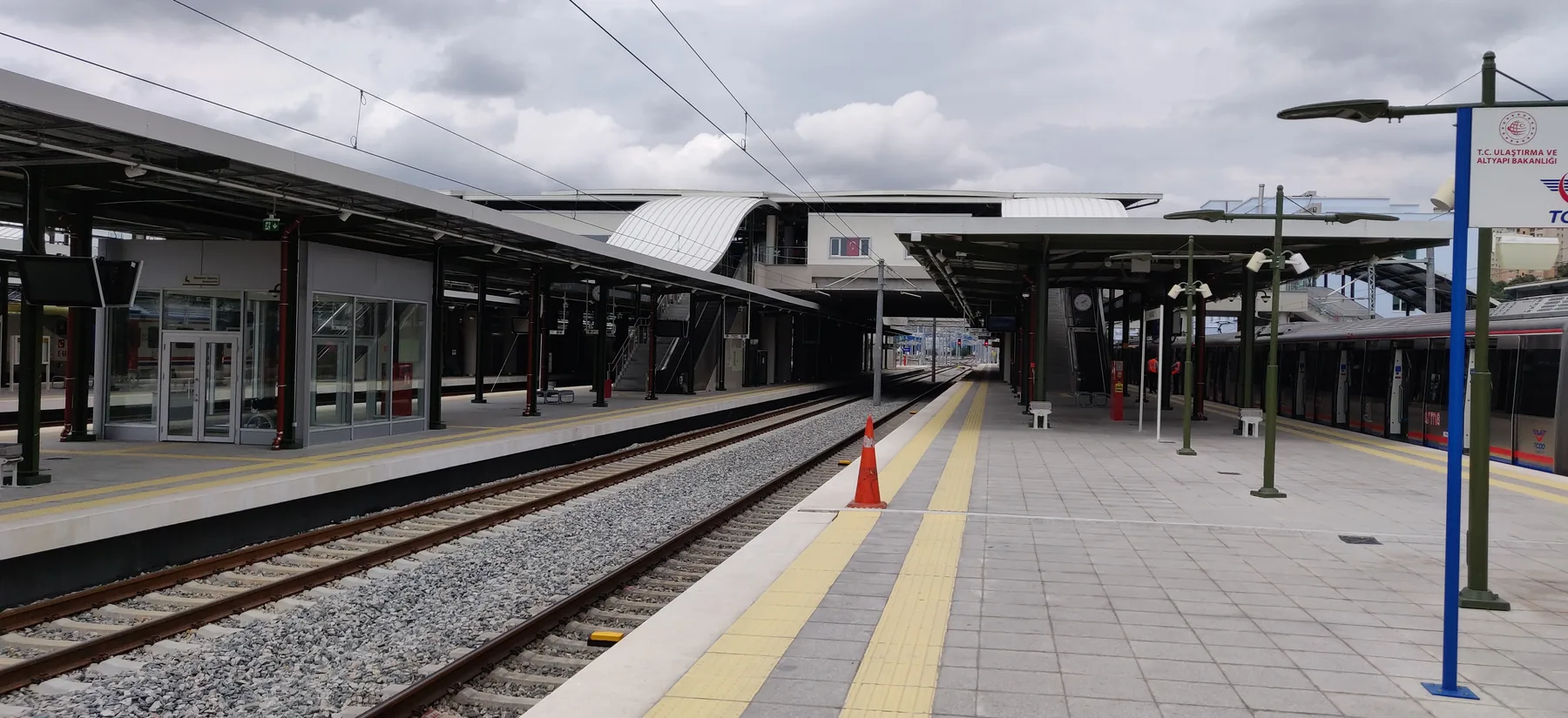M4 Kadıköy – Sabiha Gökçen Metro Hattı